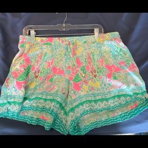Lily Pulitzer pull on shorts size Large